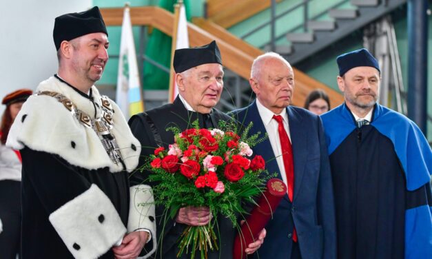 Prof. Janusz Czerwiński Doktorem Honoris Causa AWF Warszawa